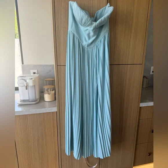 NWT House of CB Marcella Strapless Pleated Georgette Gown - Picture 3 of 9